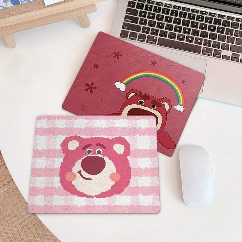 Tấm lót chuột hình gấu dâu Lotso