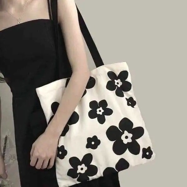 Túi tote Quảng Châu hoa đen xinh xắn