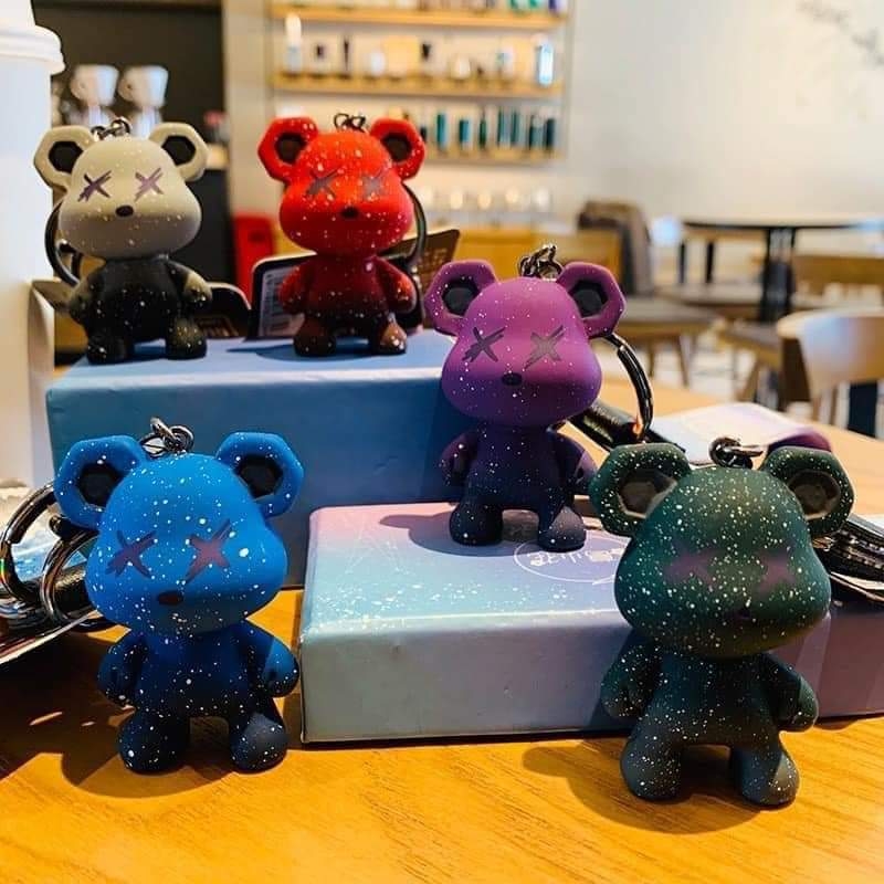 Móc khóa gấu Bearbrick màu loang (dây da)