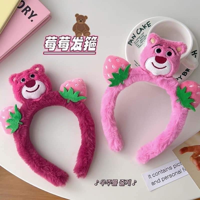 Băng đô lông mịn gấu dâu (mặt gấu + quả dâu) mẫu mới