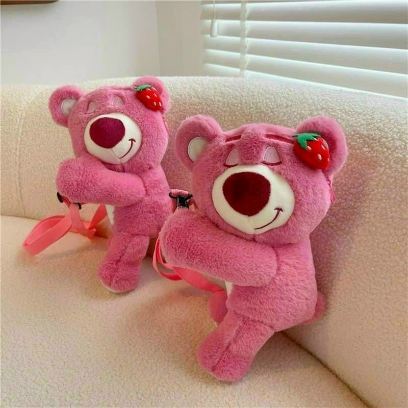Túi xách lông mịn đeo chéo gấu dâu nằm