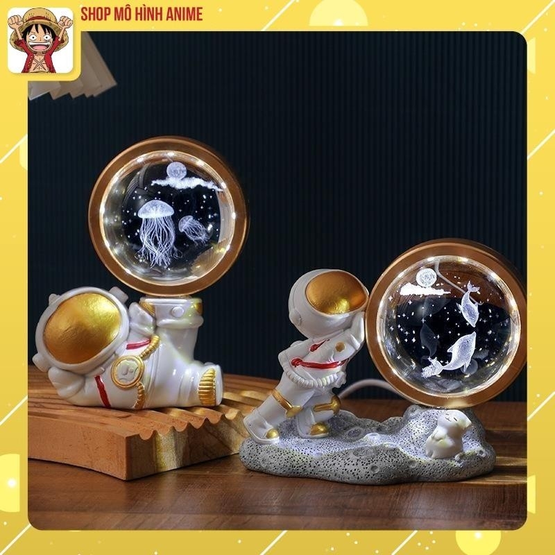 Đèn Ngủ 3D Quả Cầu Pha Lê Đặt Trên Phi Hành Gia, Xoay 360, Thiết Kế Sáng Tạo Sang Trọng,Trang Trí Phòng Ngủ, Quà Tặng