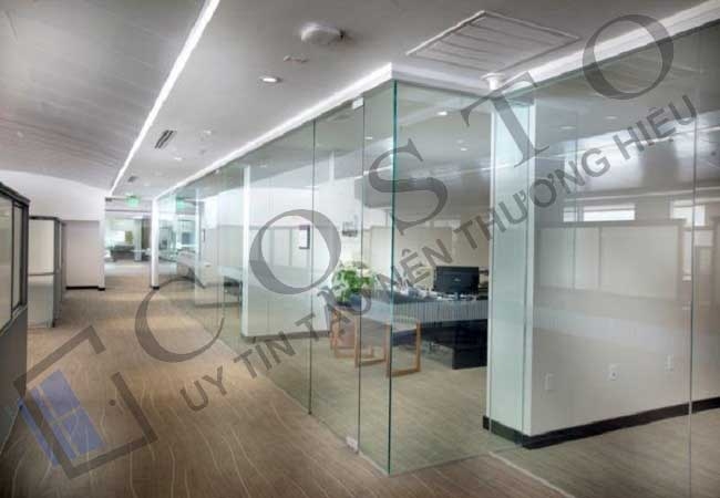 Báo giá vách kính cường lực 12mm