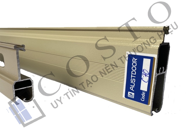 Cửa cuốn khe thoáng C70