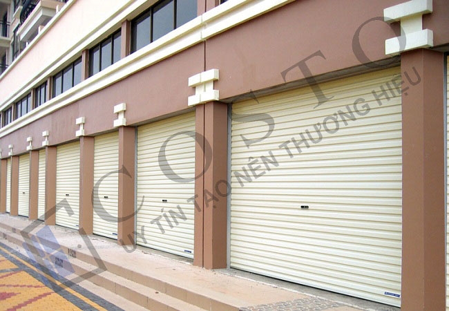 Cửa cuốn tấm liền kéo tay