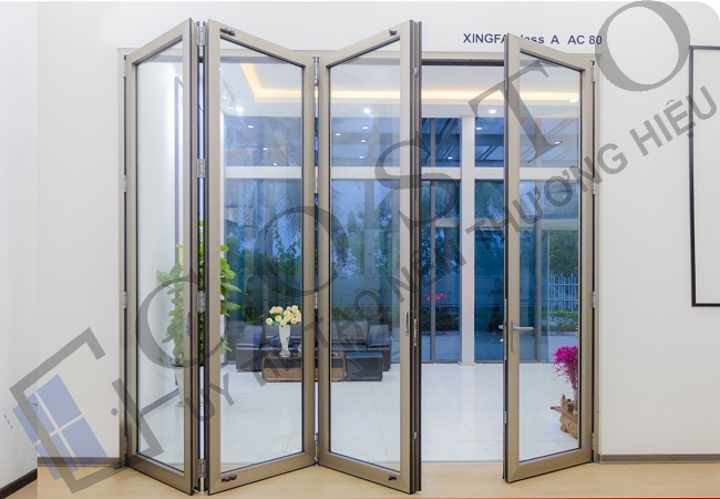 Cửa gấp nhôm 4 cánh