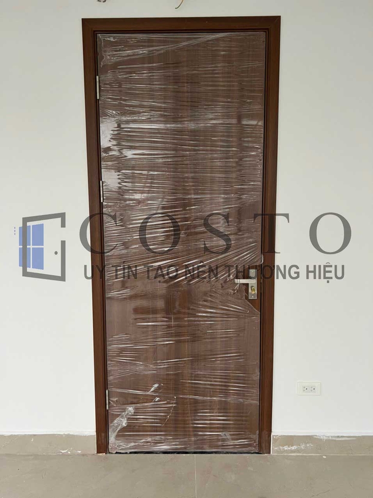cửa gỗ Huge