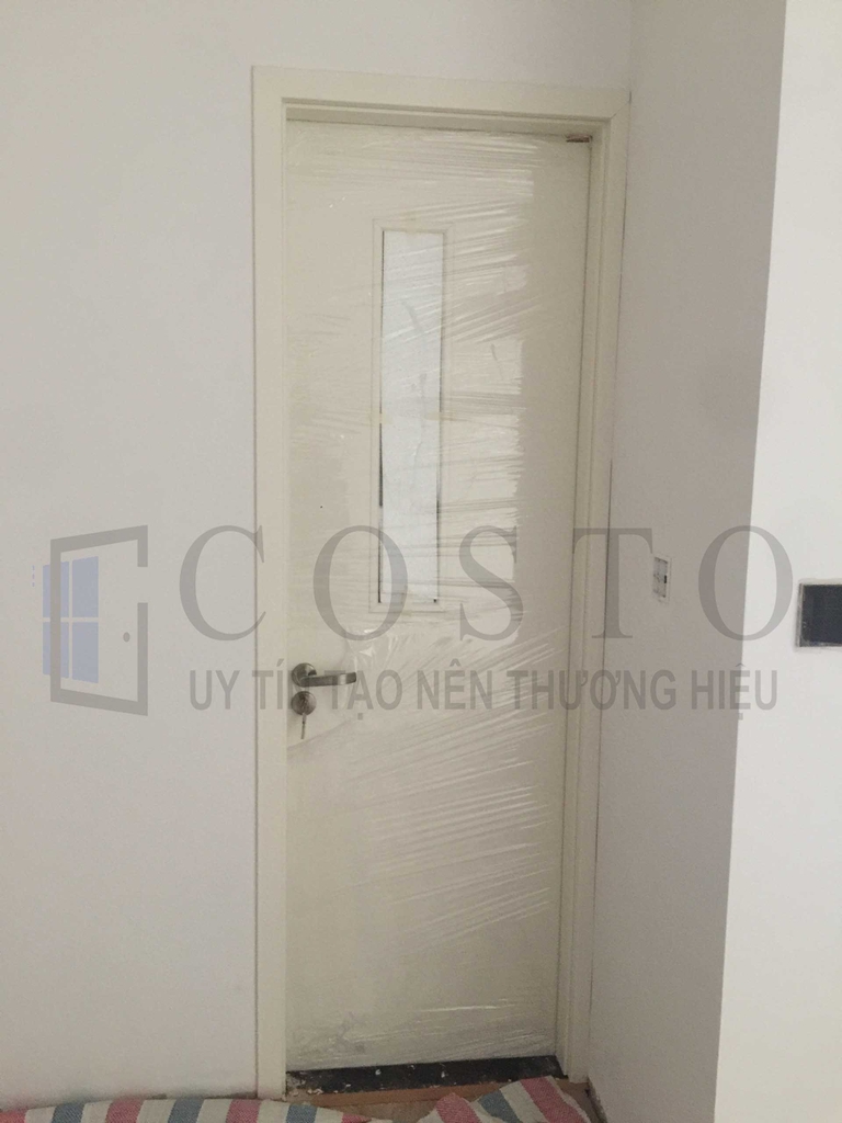 Cửa gỗ Huge