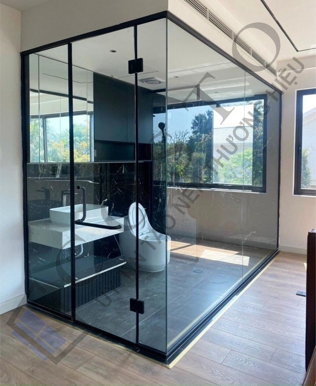 Cửa kính nhà tắm