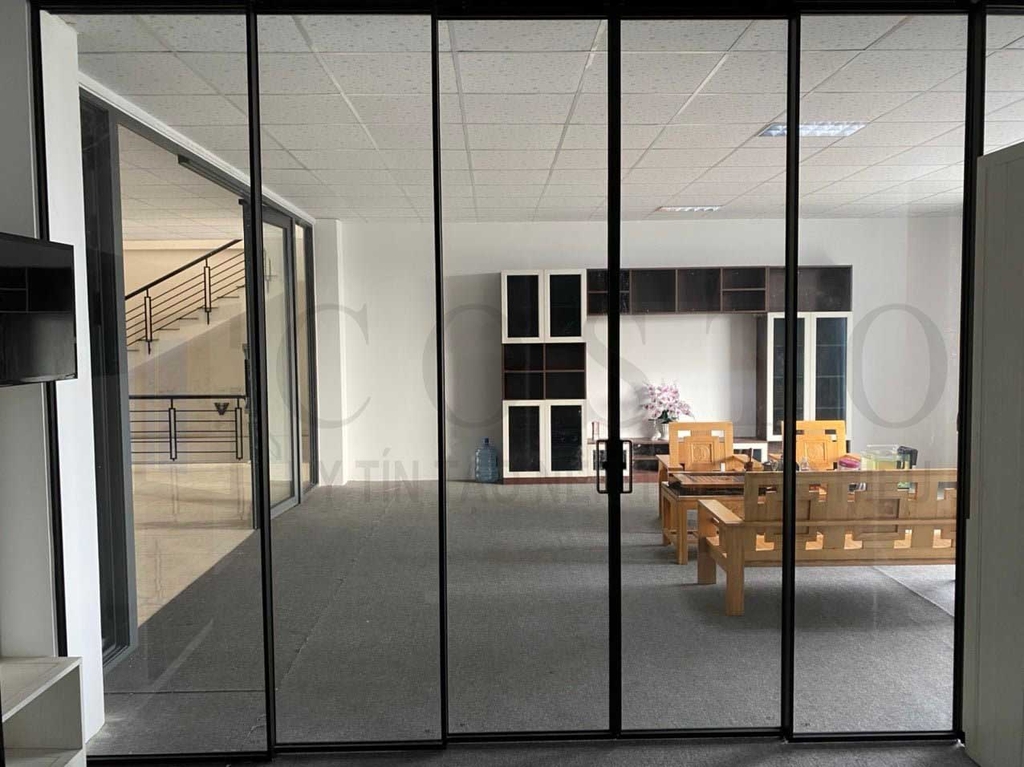cửa lùa không ray dưới  (3)