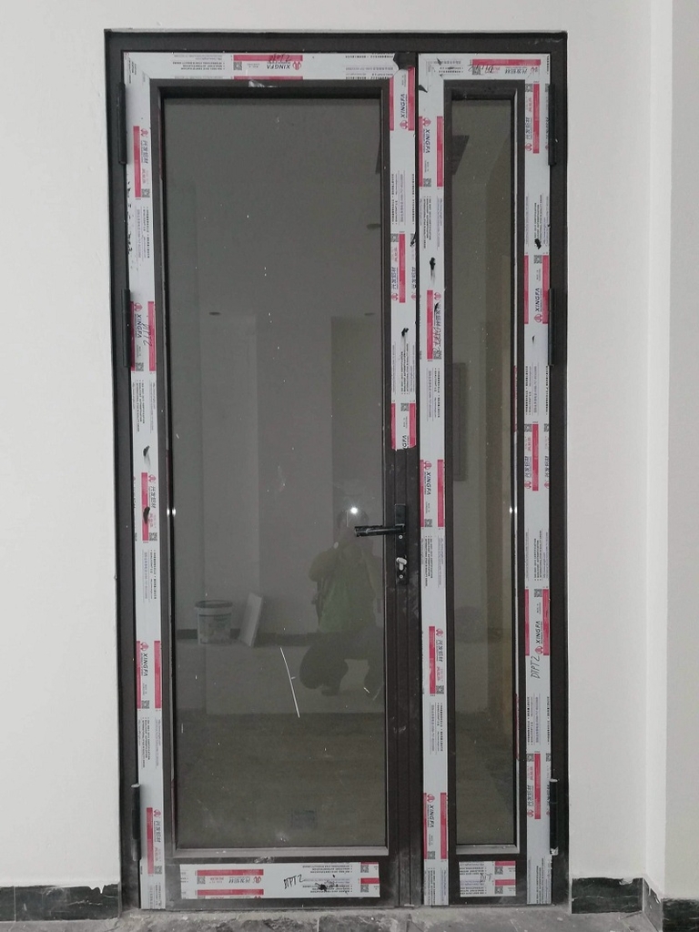 Cửa nhôm 2 cánh giá bao nhiêu