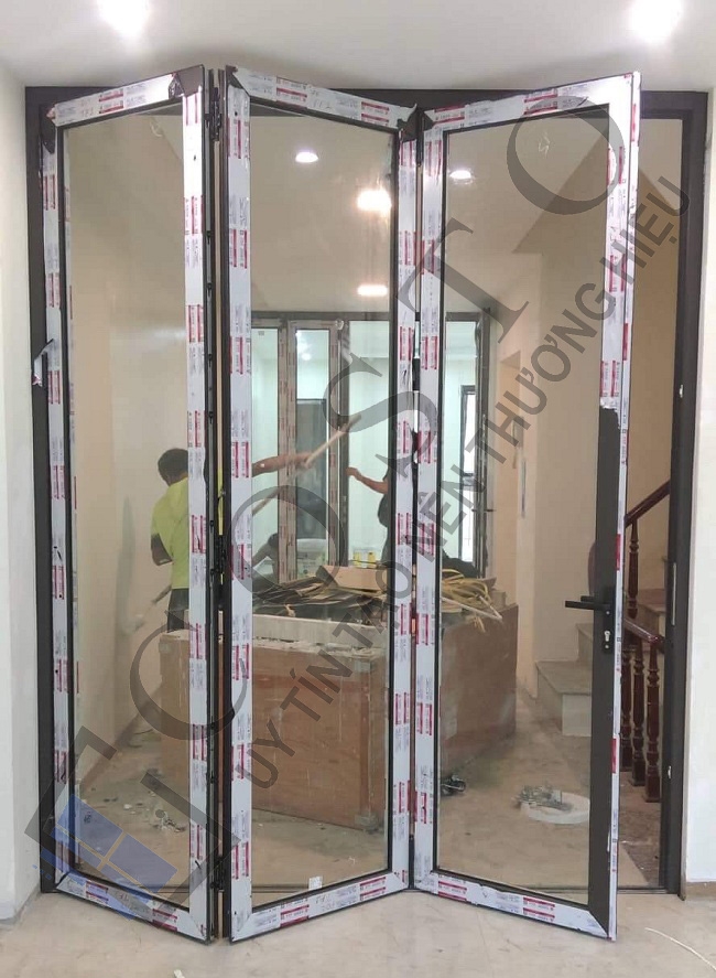 Cửa nhôm hệ xếp trượt
