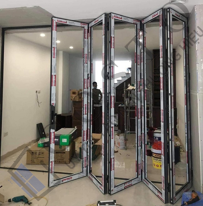 Cửa nhôm xếp trượt 6 cánh