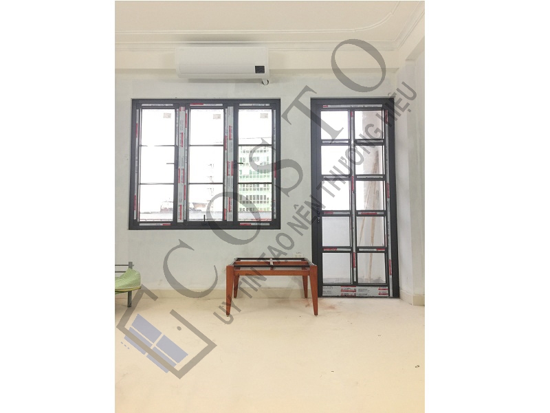 Cửa nhôm Xingfa 1 cánh giá bao nhiêu?