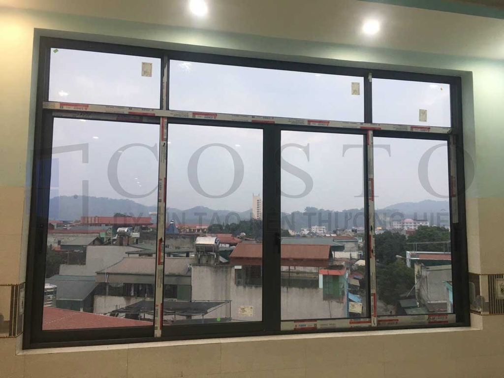 Cửa sổ lùa 4 cánh