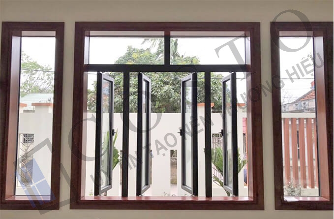 Cửa sổ mở 4 cánh