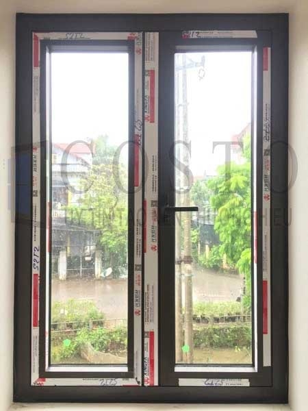 Cửa sổ mở quay 2 cánh xingfa