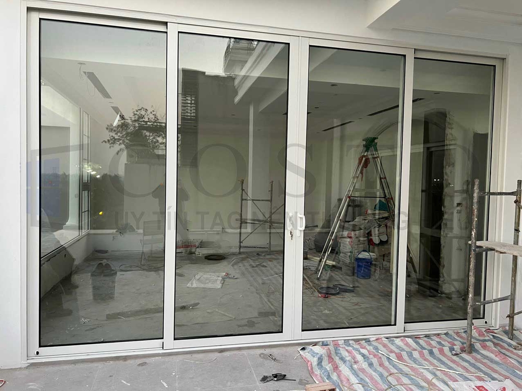 Cửa trượt 4 cánh 
