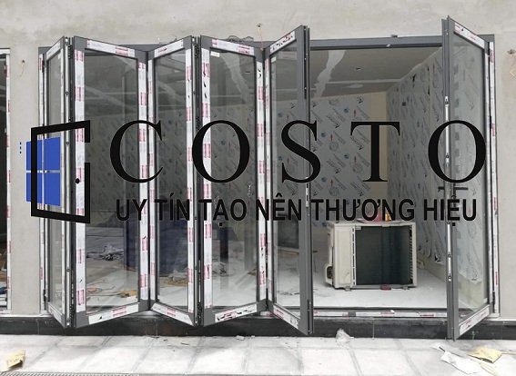 Cửa xếp trượt 6 cánh nhôm Xingfa