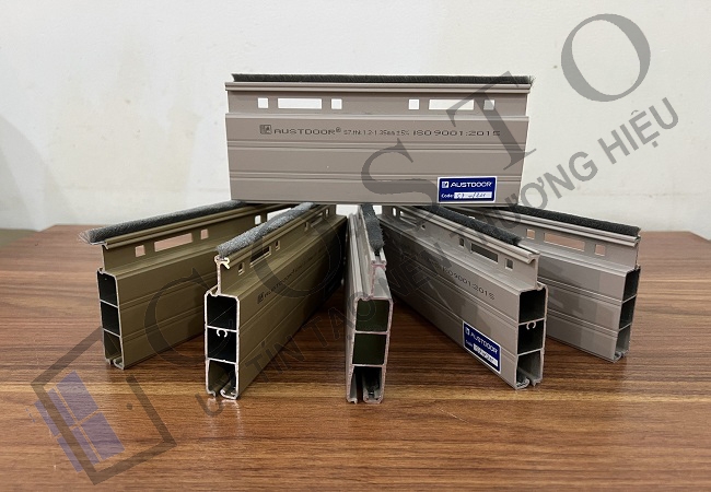 Mẫu cửa cuốn khe thoáng đẹp