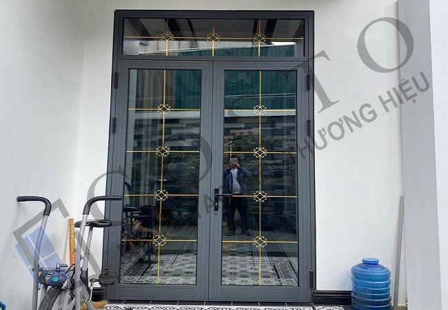 Mẫu cửa đi 2 cánh nhôm Xingfa chính hãng