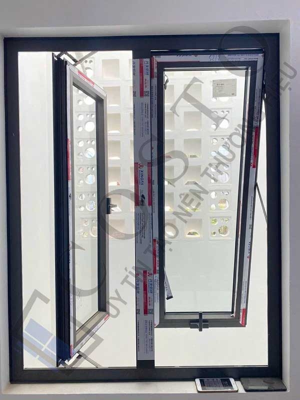 Mẫu cửa nhôm kính phòng ngủ