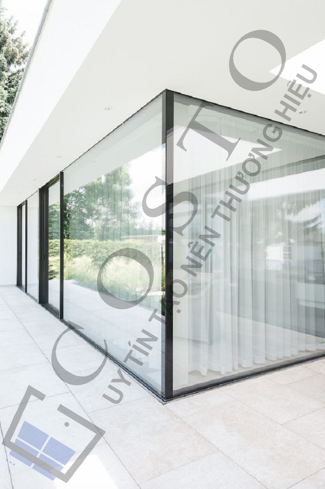 Vách kính cường lực khung nhôm