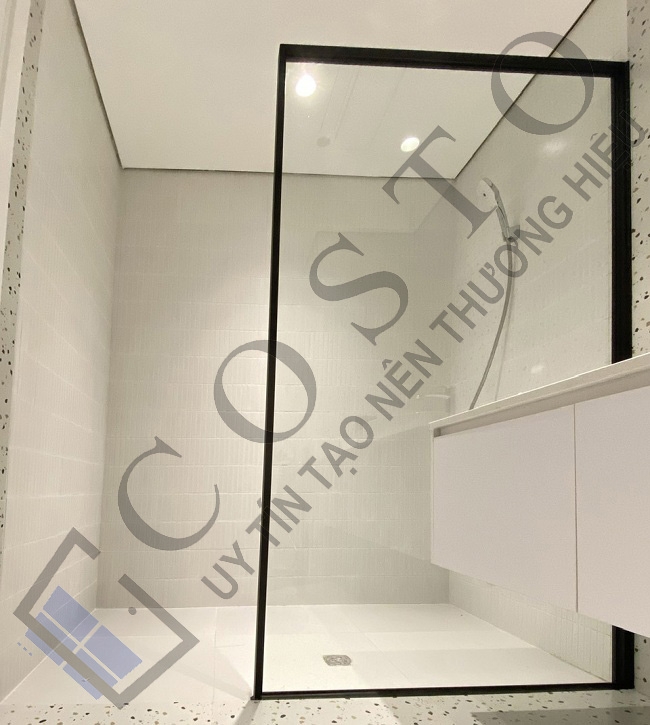 Vách kính nhà tắm không cửa