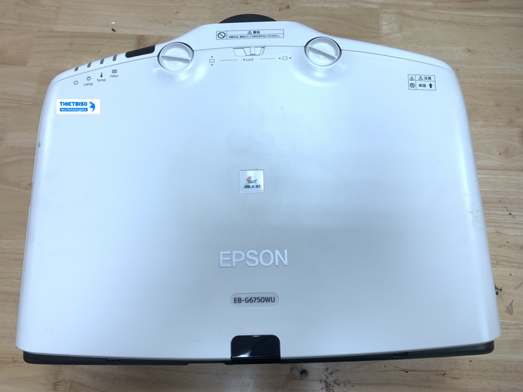 Máy chiếu cũ Epson EB G6750WU giá rẻ(TA4F3Z0023L)