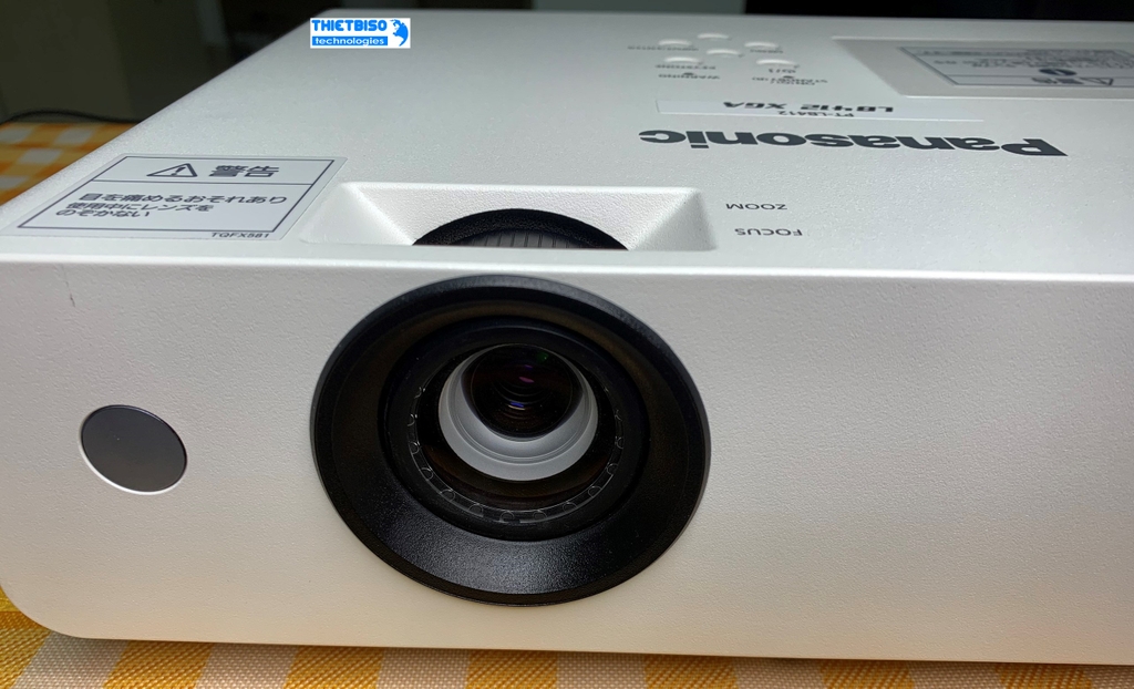 Máy chiếu cũ PANASONIC PT LB-412 giá rẻ (DH6120089)