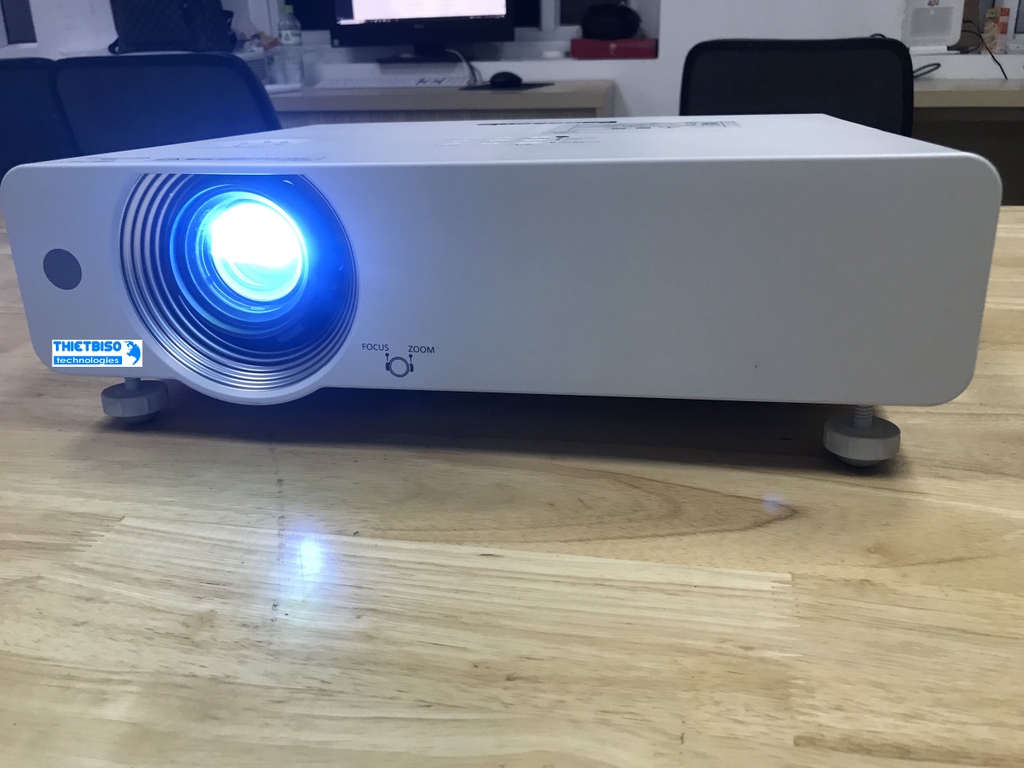Máy chiếu cũ Panasonic PT-VW440 (40082) giá rẻ