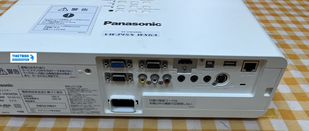 Máy chiếu cũ Panasonic PT-VW345N giá rẻ (DB5210021)