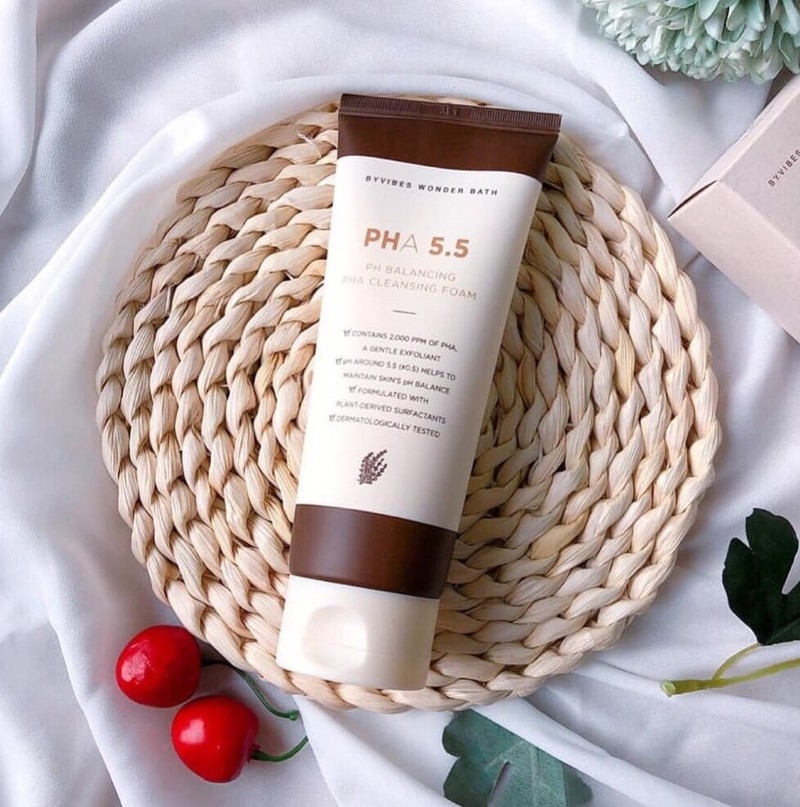 Sữa Rửa Mặt Thuần Chay Byvibes Wonder Bath PHA 5.5 130ml