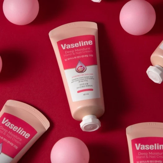 Kem Dưỡng Da Tay Và Móng Vaseline Deep Moisture 60ml