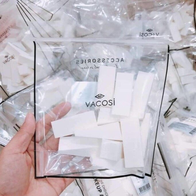 Bông Phấn Ướt Tam Giác Vacosi Pro PU01 (Bịch 12 Miếng)