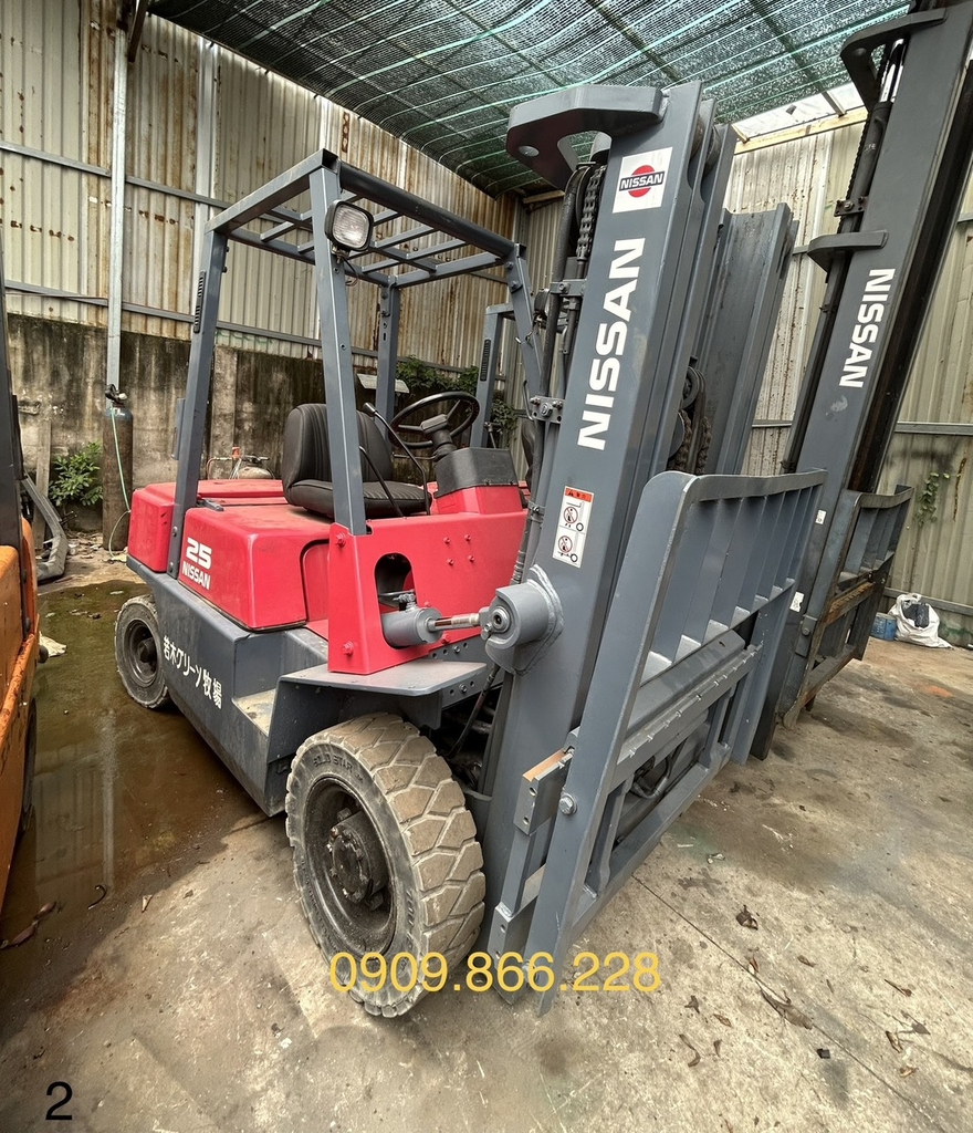 NISSAN 2.5T