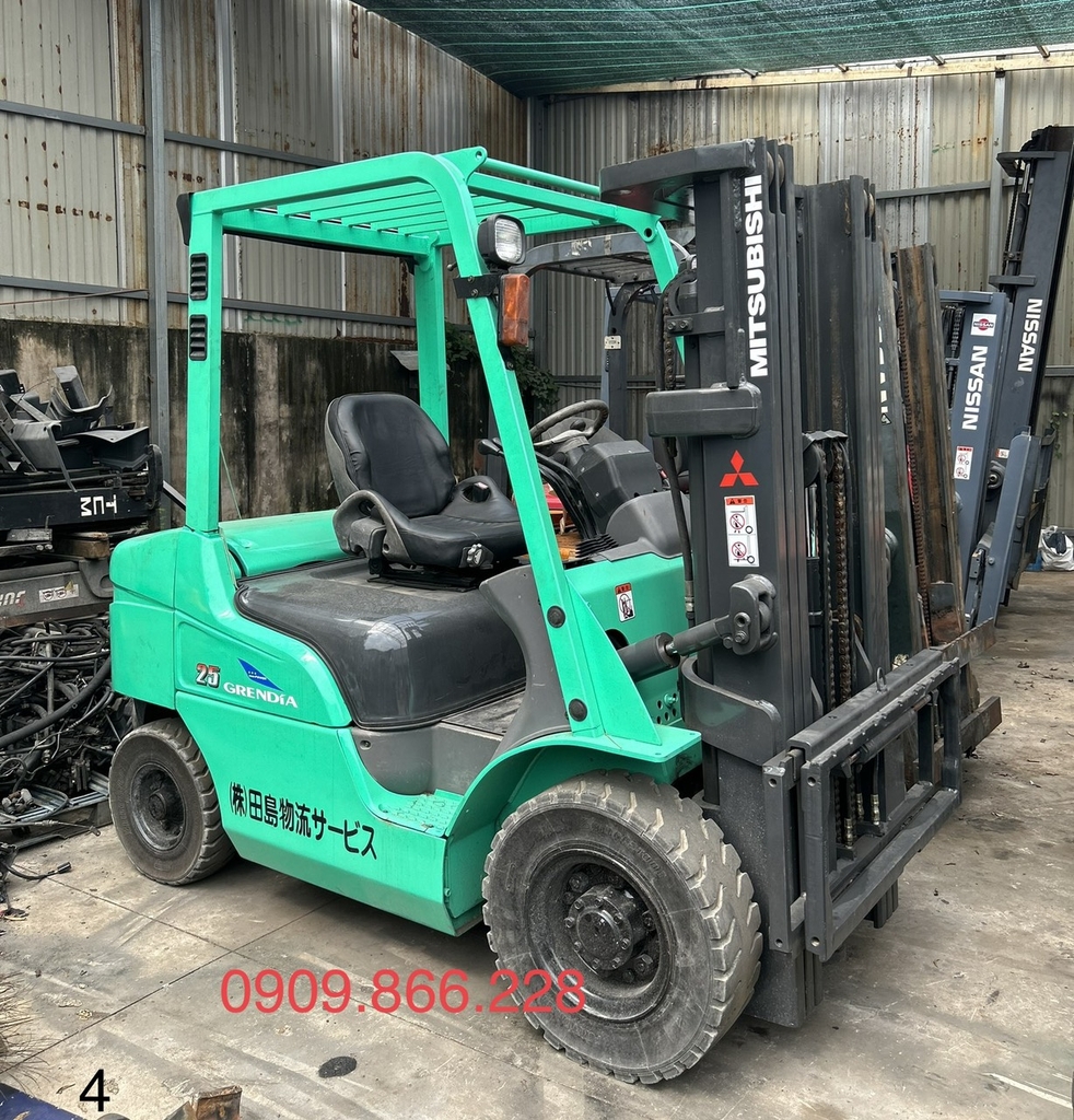 MITSUBISHI 2.5 TẤN