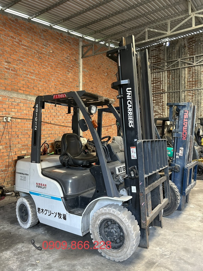 NISSAN-2.5 TẤN, MÁY DẦU