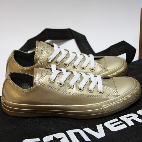 Giày Outlet Converse rubber thấp cổ vàng CTRV001
