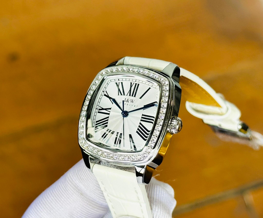 Đồng Hồ Nữ I&W Carnival 637L1 Quartz