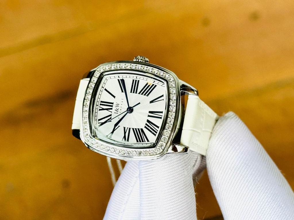 Đồng Hồ Nữ I&W Carnival 637L1 Quartz