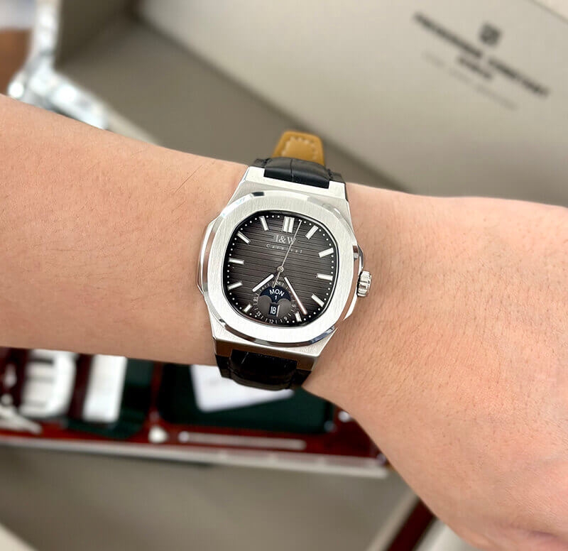 Đồng Hồ Nam I&W Carnival 735GT9 Automatic