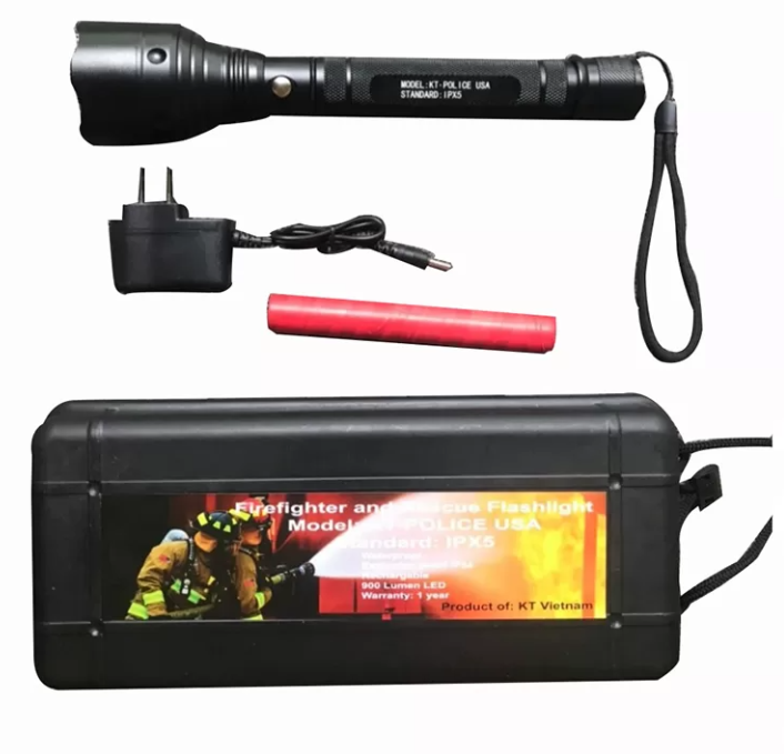 Đèn pin siêu sáng IPX4