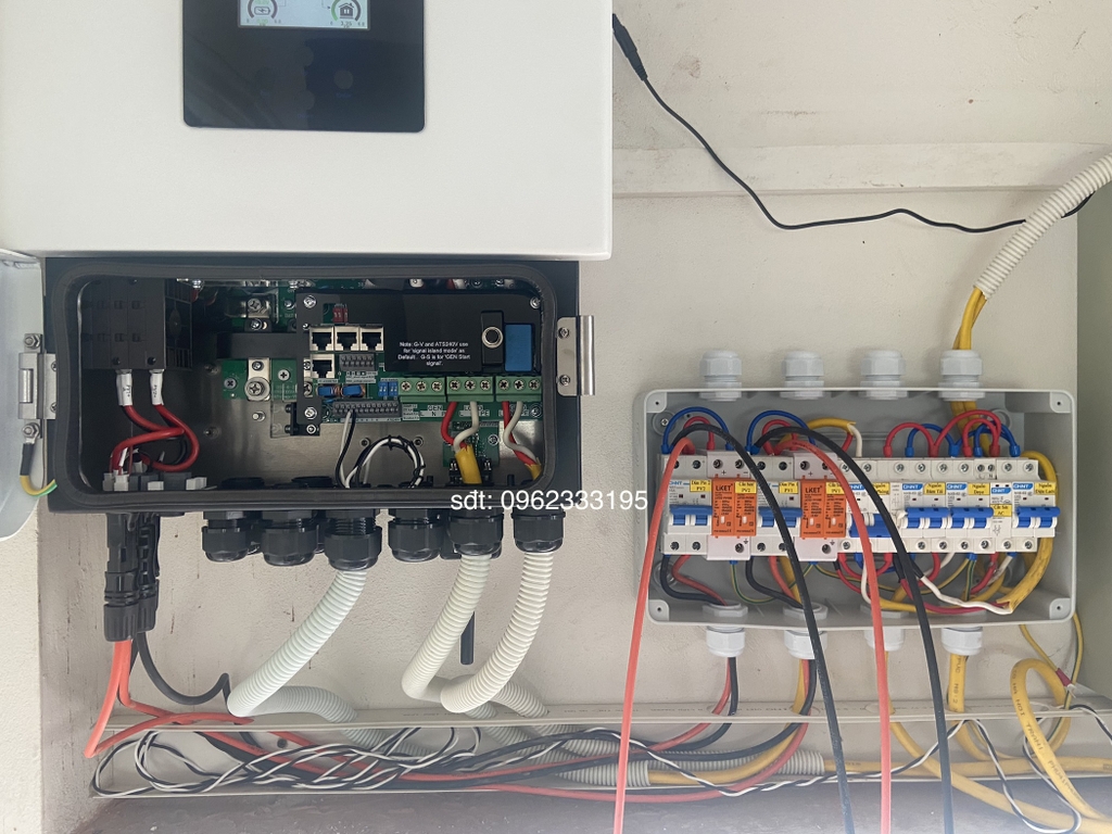 Biến Tần Hybrid SUN-6K-SG05LP1-EU-SM2 ( NEW )