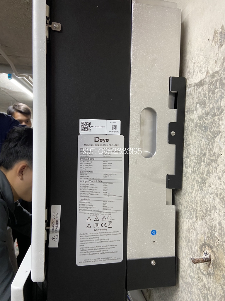 Biến Tần Hybrid SUN-8K-SG05LP3-EU-SM2 ( NEW )