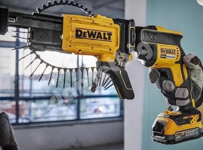 Máy bắn vít thạch cao dùng pin DeWalt 20V Max XR (Mã DCF620) kết hợp với Đầu bắn vít rời (Mã DCF6202)