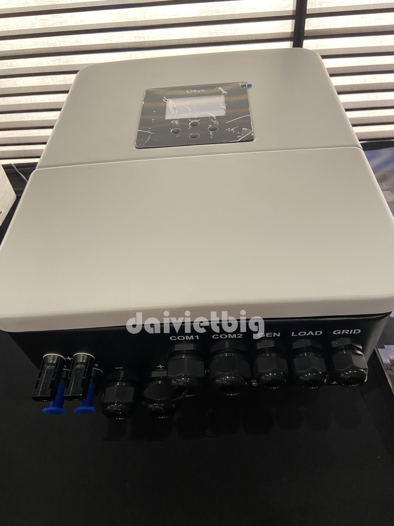 Biến Tần Hybrid Deye SUN-5K-SG04LP1-EU-SM2 ( NEW )