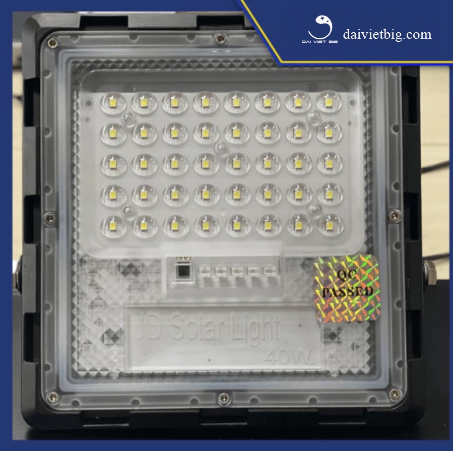 Đèn Năng Lượng Mặt Trời, Đèn Pha Chống Lóa Cao Cấp JinDian JD-740 Công Suất 40W - Mẫu Mới 2021- Khung Nhôm-BH 2 năm