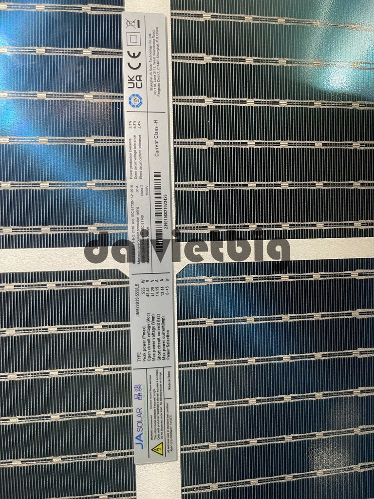 Tấm Pin mặt trời JA 555w LOẠI A 2 mặt kính HIỆU SUẤT CAO 2025