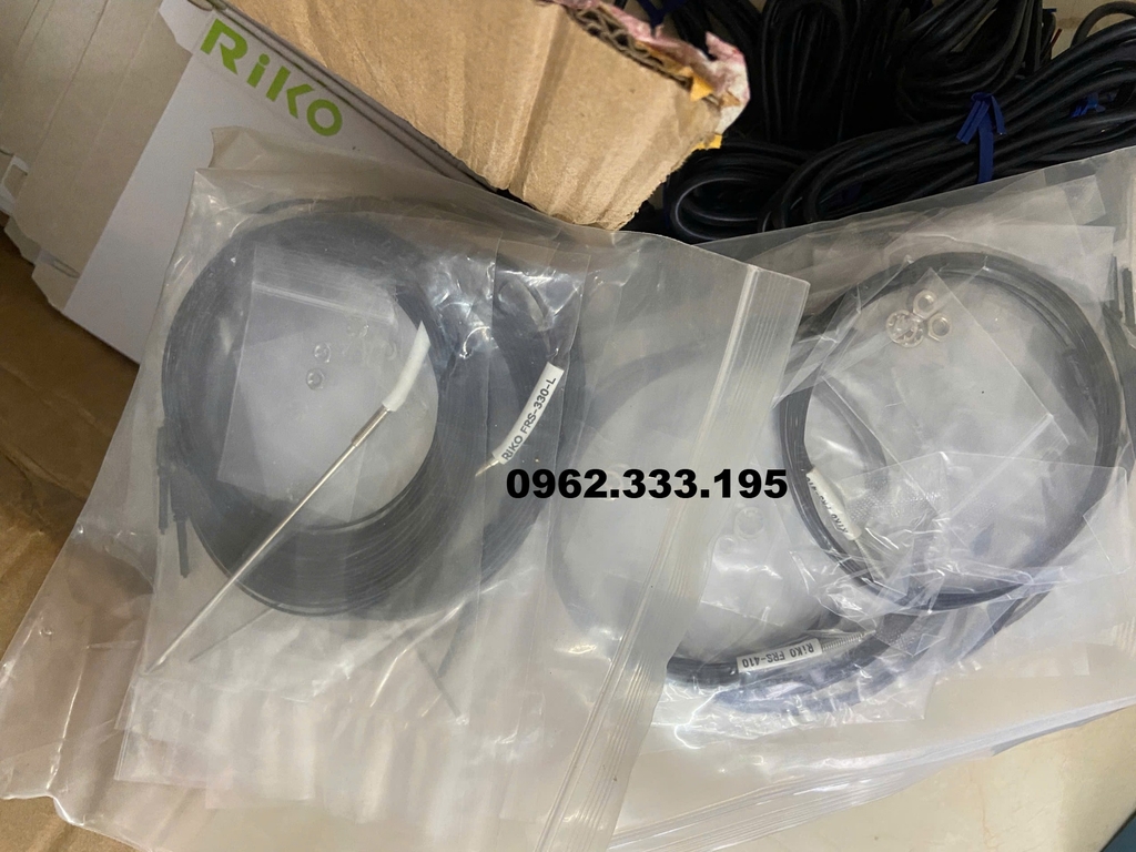 Cảm biến sợi quang RIKO FRS-410